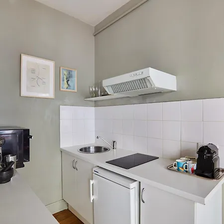 Charming 1br Rue Des Martyrs *